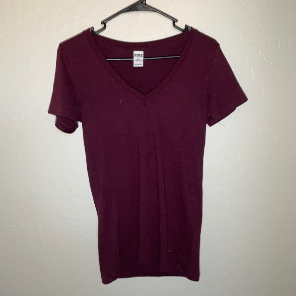 Victoria's Secret PINK Women's Maroon Sequined Logo V-Neck Stretch Shirt Size S
